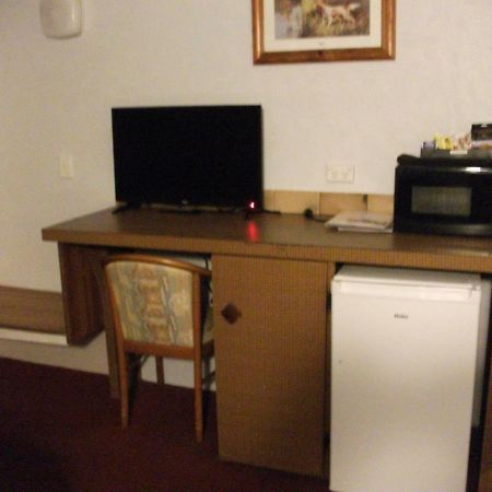 Beerwah Glasshouse Motel Εξωτερικό φωτογραφία