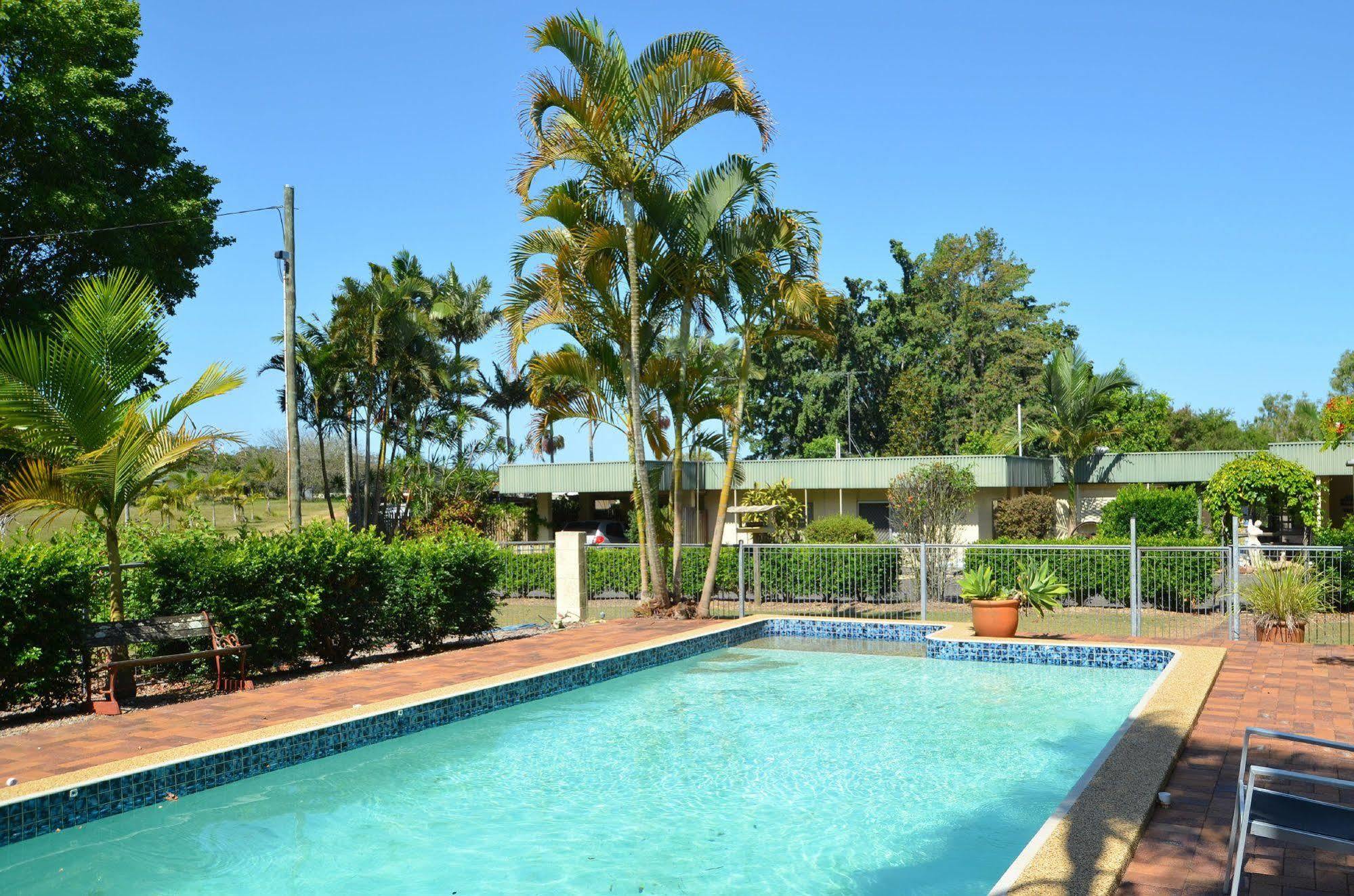 Beerwah Glasshouse Motel Εξωτερικό φωτογραφία